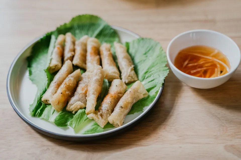 Góc ngồi cạnh cửa sổ